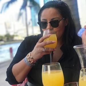 Meet your Posher, Davita